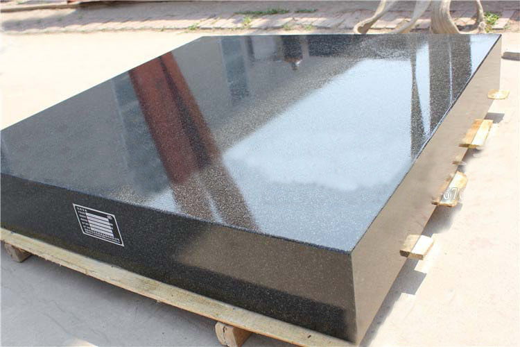 大理石平臺(tái)采用研磨放置24小時(shí)再檢測(cè)技術(shù)精度更高