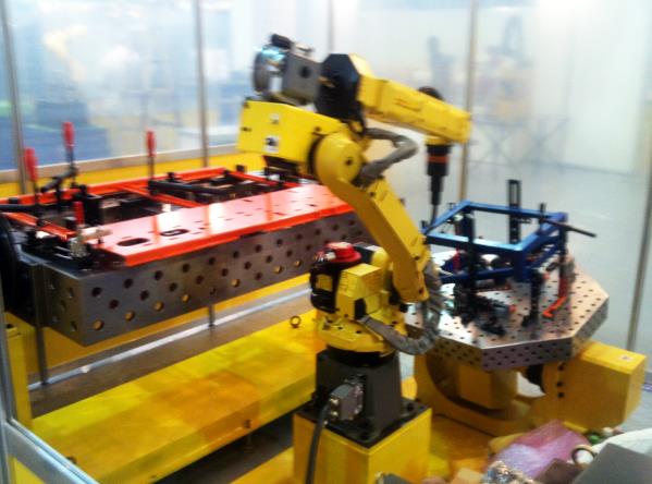 機(jī)器人三維柔性焊接工作臺(tái)